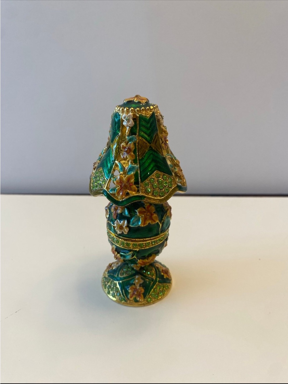 Vintage miniature green enamel and rhinestone trinket box lamp shaped